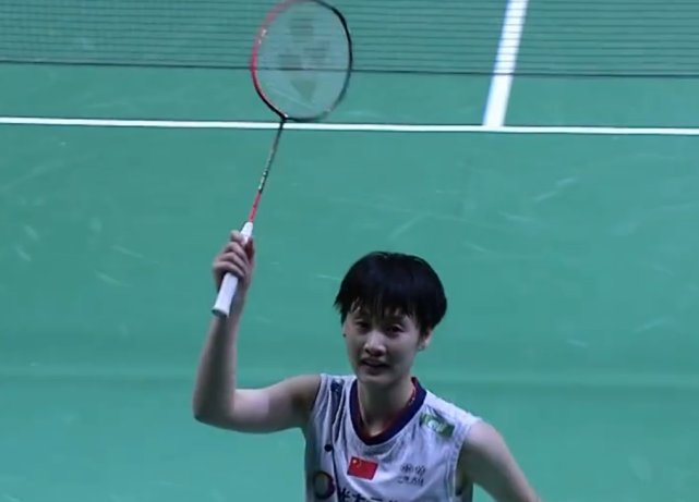 她的站位半 她的站位半