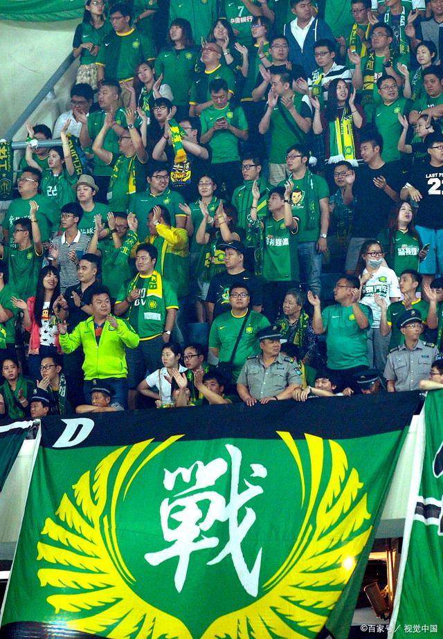 度甩头把球 度甩头把球